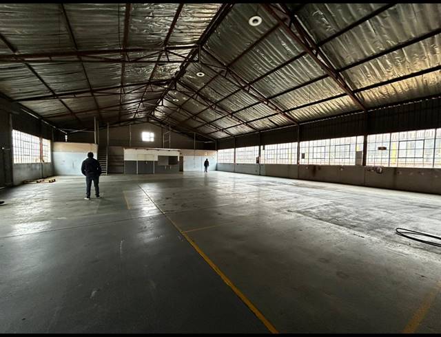 600M² WAREHOUSE TO LET IN WYNBERG